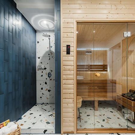 Luxury Spa Apartment Old Town Cracovia Esterno foto