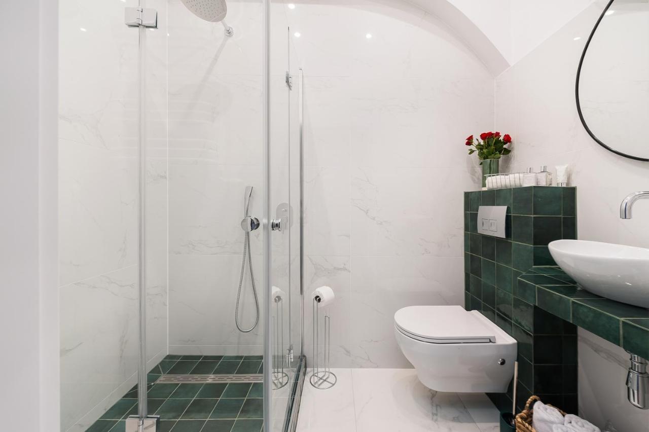 Luxury Spa Apartment Old Town Cracovia Esterno foto