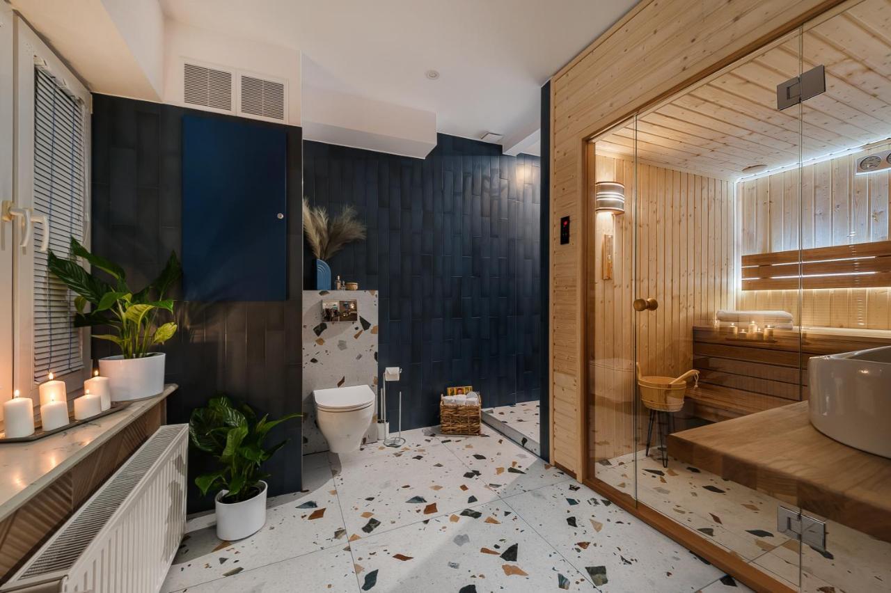 Luxury Spa Apartment Old Town Cracovia Esterno foto