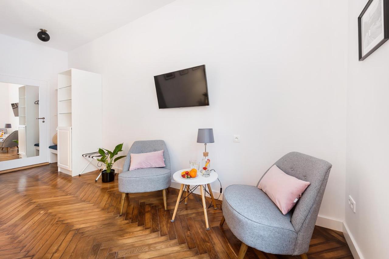 Luxury Spa Apartment Old Town Cracovia Esterno foto