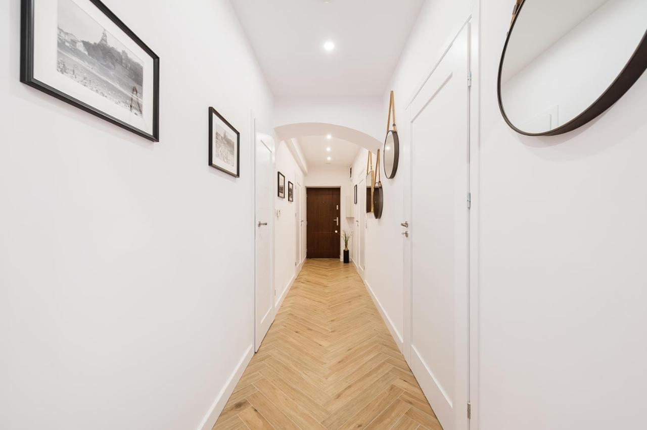 Luxury Spa Apartment Old Town Cracovia Esterno foto