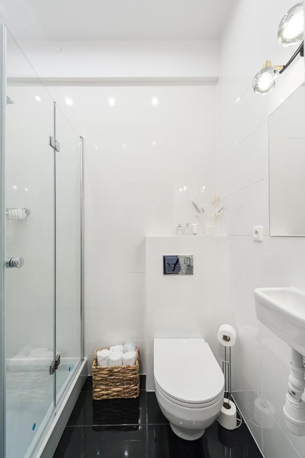 Luxury Spa Apartment Old Town Cracovia Esterno foto