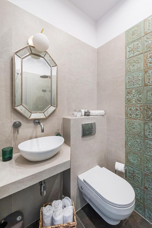 Luxury Spa Apartment Old Town Cracovia Esterno foto